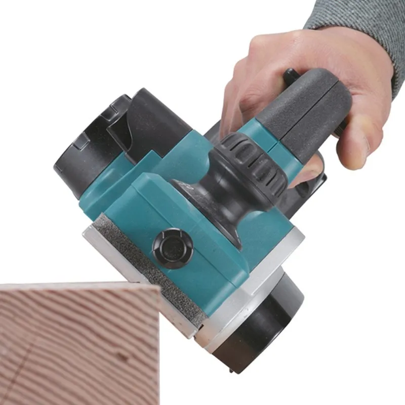 Rabot 82mm 18V DKP180ZJ Makita